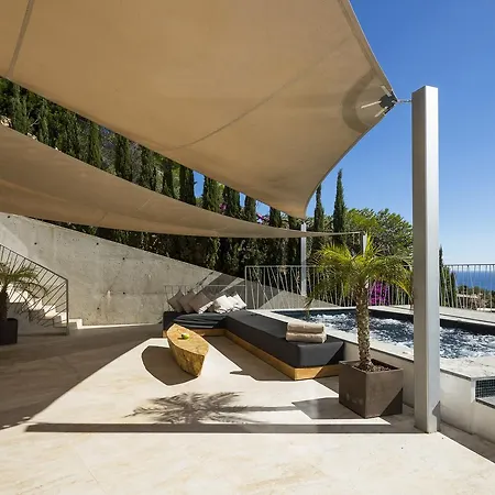 Villa Vagabunda Luxury 6 Bedroom For Rent *