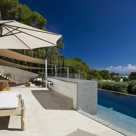 Vagabunda Luxury 6 Bedroom For Rent Villa