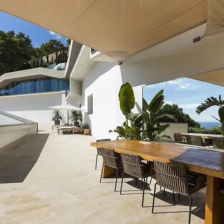 Vagabunda Luxury 6 Bedroom For Rent Villa