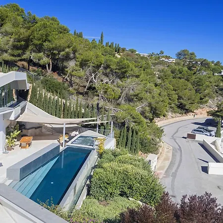 Villa Vagabunda Luxury 6 Bedroom For Rent *