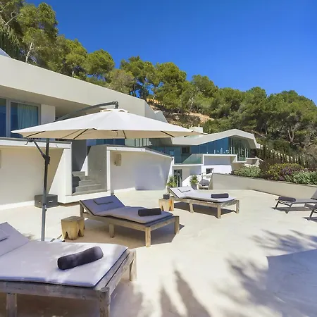 Villa Vagabunda Luxury 6 Bedroom For Rent *